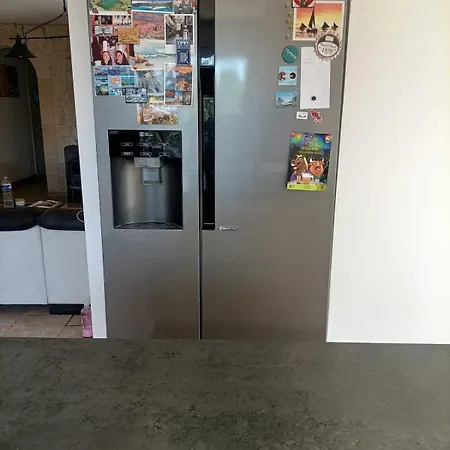 Climatisée Avec Grande Piscine *